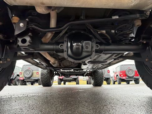Used 2019 Jeep Wrangler Unlimited Sport S AWD/4WD image 18