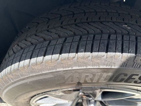 Used 2023 Chevrolet Suburban Z71 w/ Luxury Package image 4