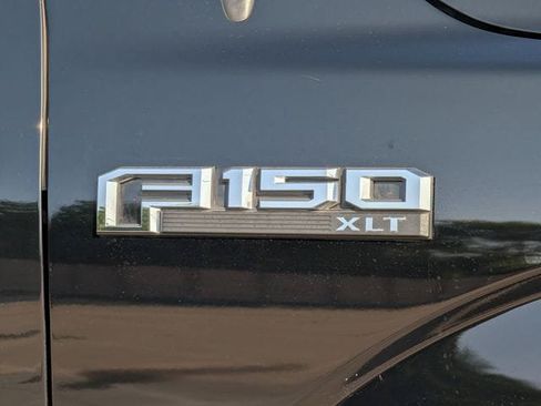 Used 2018 Ford F150 XLT w/ Equipment Group 302A Luxury RWD image 10