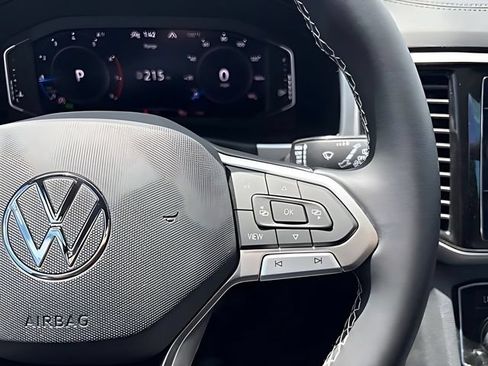 Used 2023 Volkswagen Atlas SE w/ Black Wheel Package AWD/4WD image 21