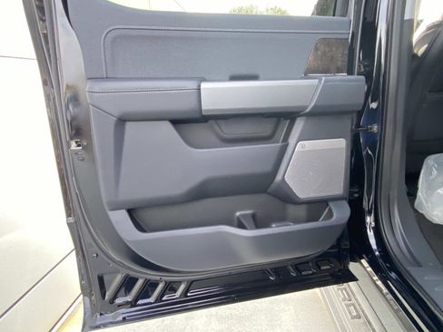 New 2026 Ford F350 Lariat w/ Black Appearance Package image 10