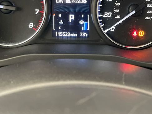 Used 2020 Mitsubishi Outlander SE AWD/4WD image 15