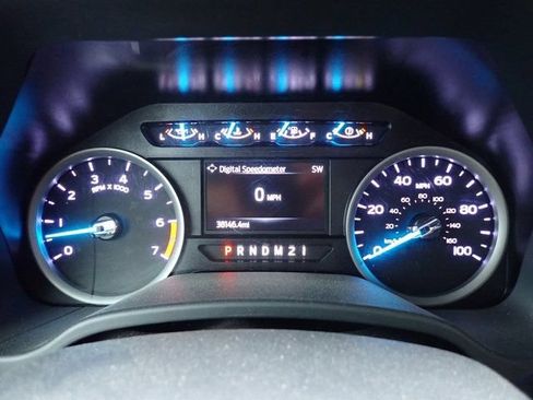 Certified 2022 Ford F250 XLT w/ XLT Premium Package AWD/4WD image 16