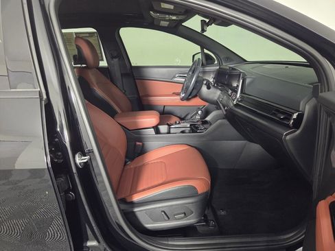 Used 2024 Kia Sportage SX image 32