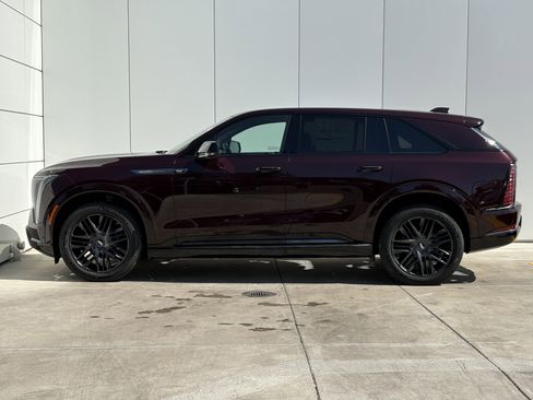 New 2025 Cadillac Escalade IQ Sport 2 w/ LPO, ONYX Package image 5