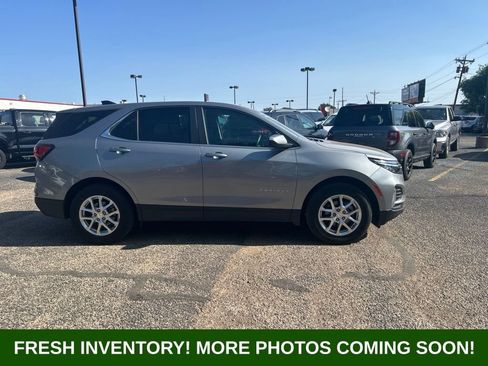 Used 2024 Chevrolet Equinox LT FWD image 2
