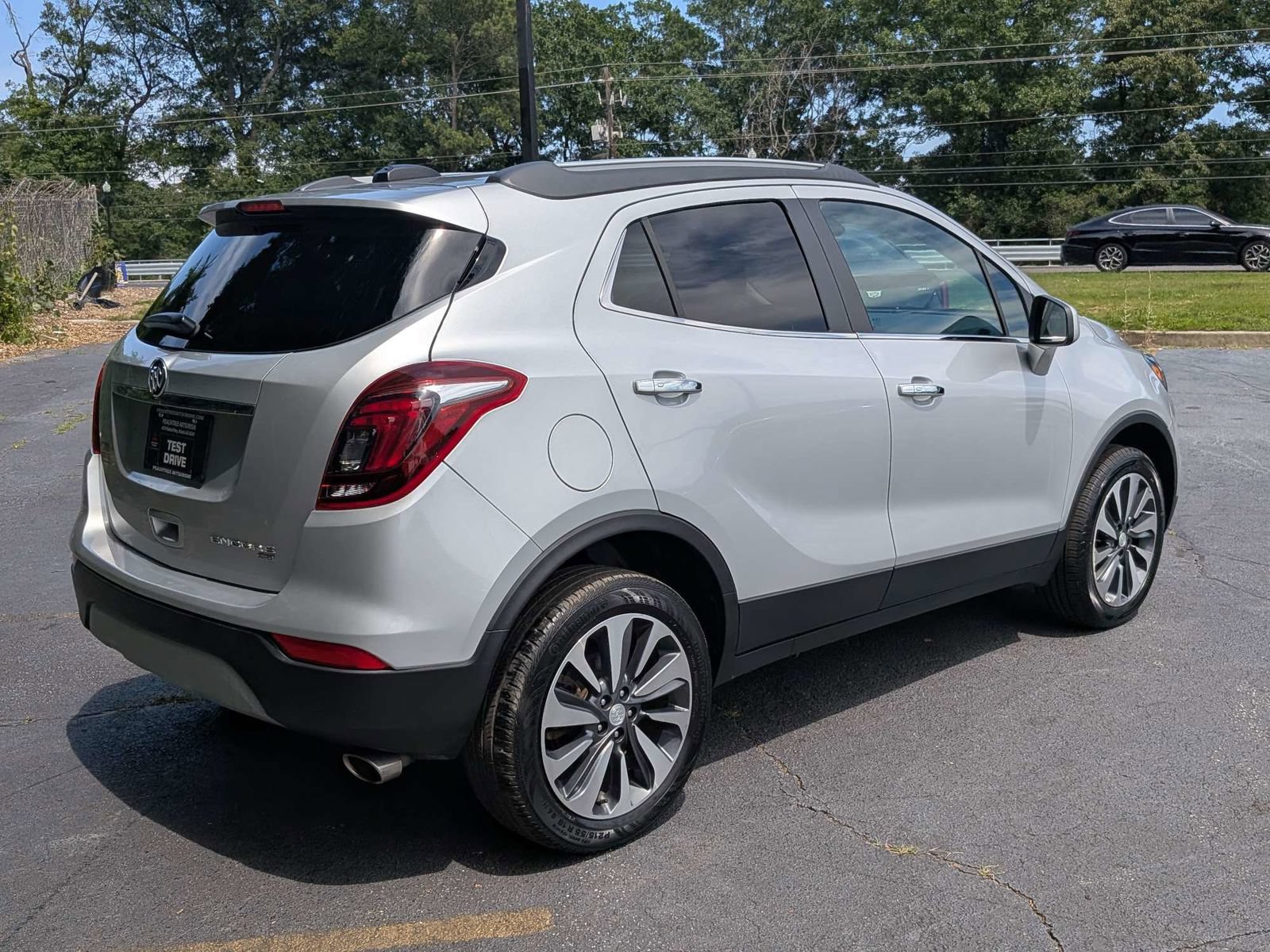 Used 2022 Buick Encore Preferred w/ Safety Package AWD/4WD image 4