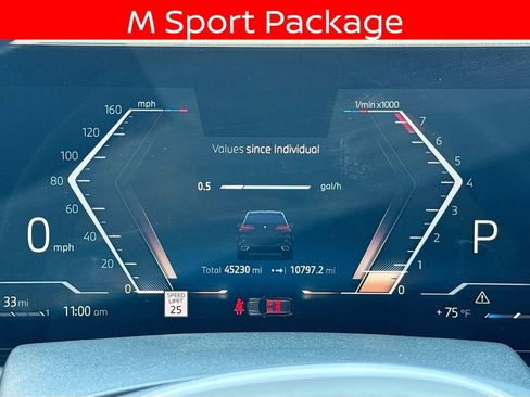 Used 2025 BMW X5 sDrive40i w/ M Sport Package RWD image 12