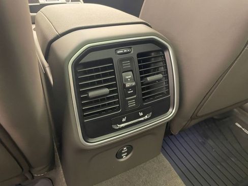 New 2026 Porsche Macan AWD/4WD image 14