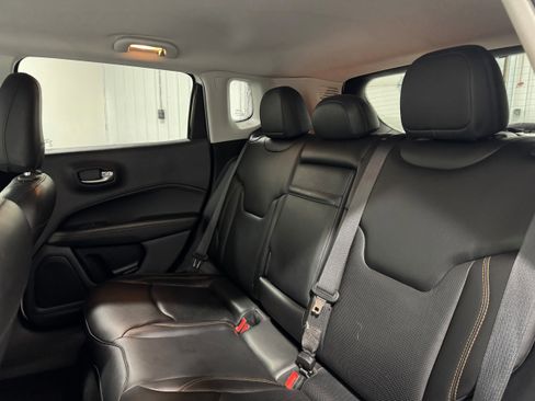 Used 2018 Jeep Compass Limited w/ Navigation Group image 30