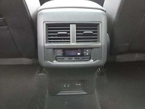 Used 2023 Volkswagen Atlas SEL image 27