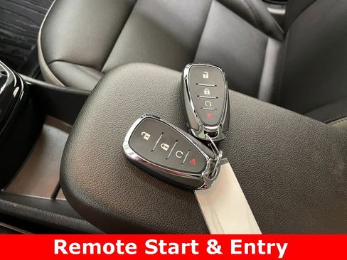 Certified 2024 Chevrolet Trax ACTIV w/ Sunroof Package image 32