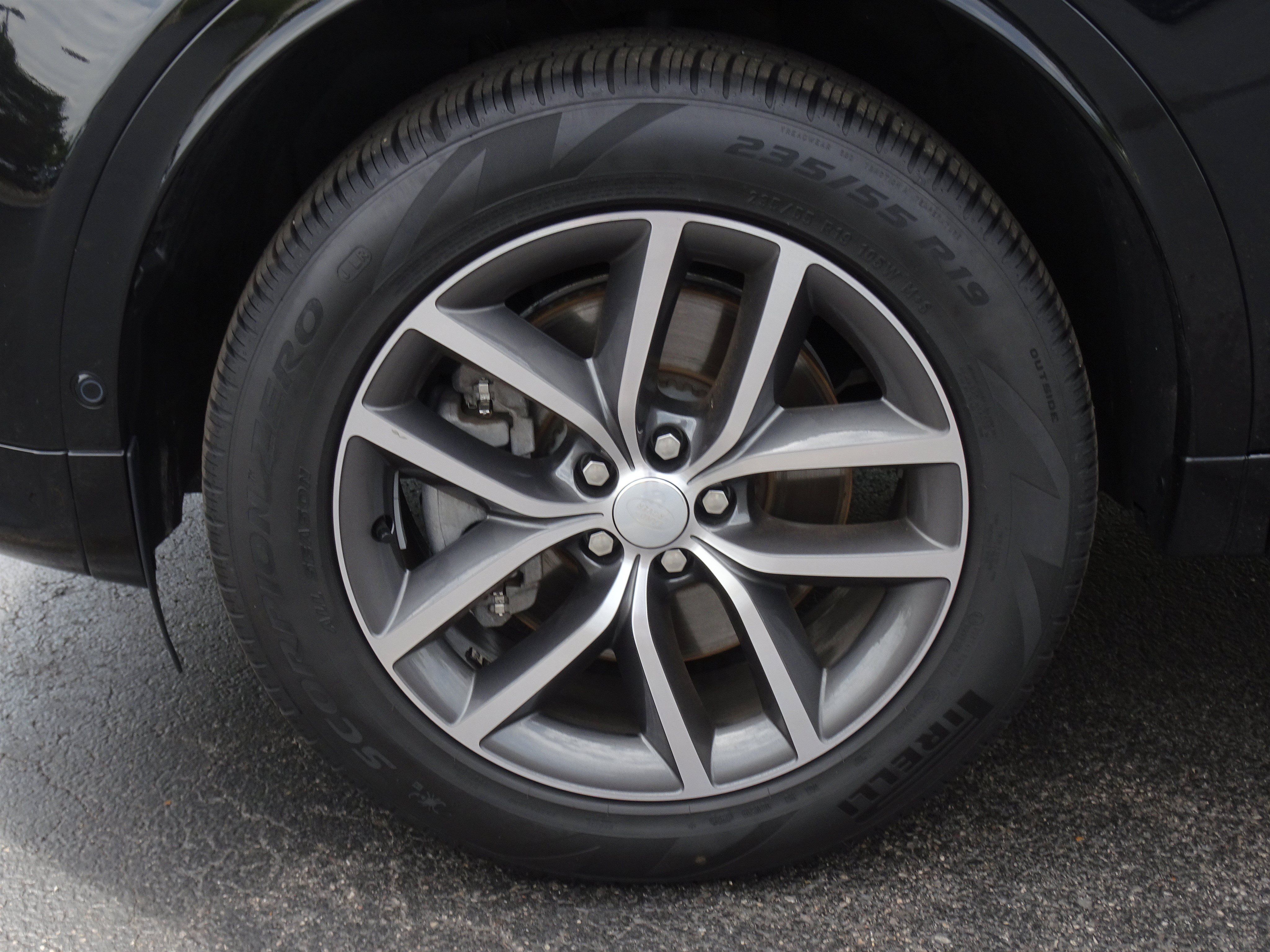 Certified 2025 Land Rover Discovery Sport S AWD/4WD image 34