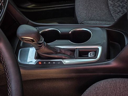 Certified 2024 Chevrolet Equinox LT w/ LPO, Floor Liner Package image 16