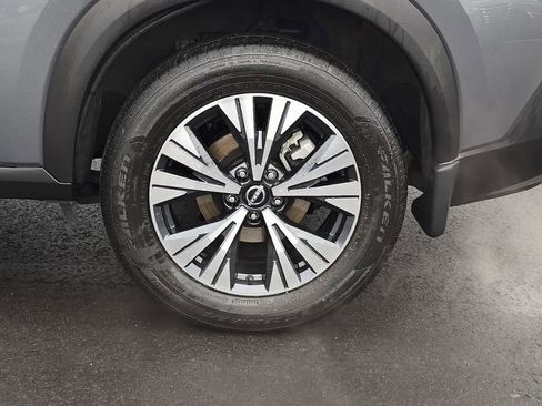 Used 2023 Nissan Rogue SV w/ SV Premium B Package image 36