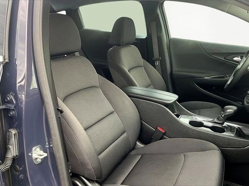 Used 2025 Chevrolet Malibu LT image 7