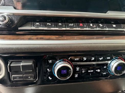 Used 2022 GMC Sierra 1500 SLT w/ SLT Premium Plus Package image 20