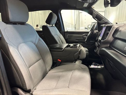 Used 2023 RAM 1500 Big Horn image 32