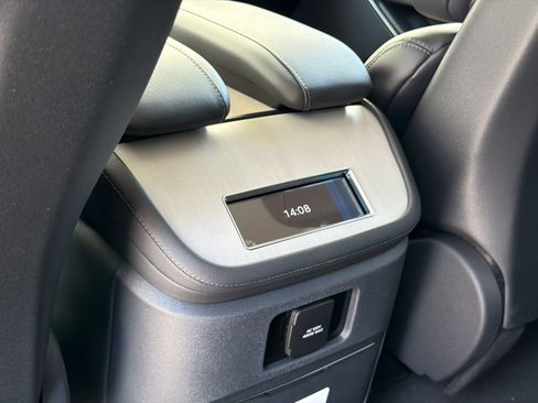 New 2027 Lincoln Navigator Premiere AWD/4WD image 21