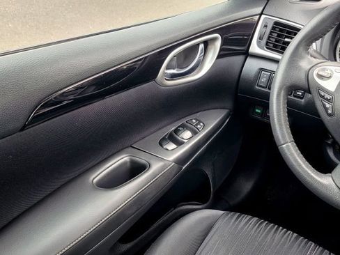 Used 2017 Nissan Sentra SV FWD image 17