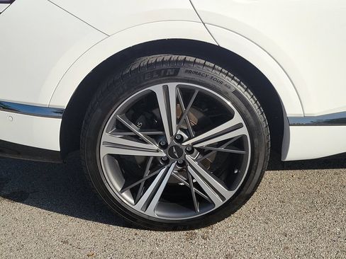 Used 2025 Genesis GV80 3.5T e-SC AWD/4WD image 12