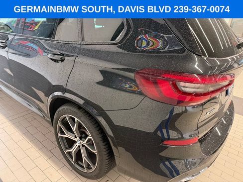 Used 2022 BMW X5 sDrive40i w/ M Sport Package RWD image 4