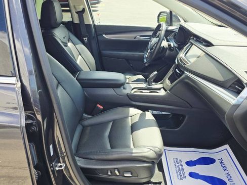 Used 2018 Cadillac XT5 Luxury AWD/4WD image 14