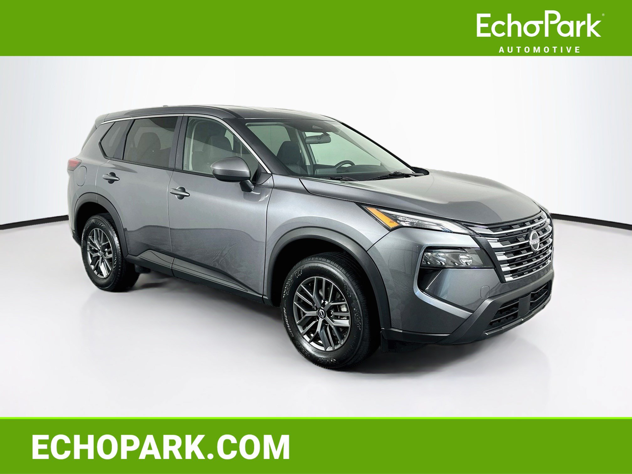 Used 2026 Nissan Rogue SV FWD image 1