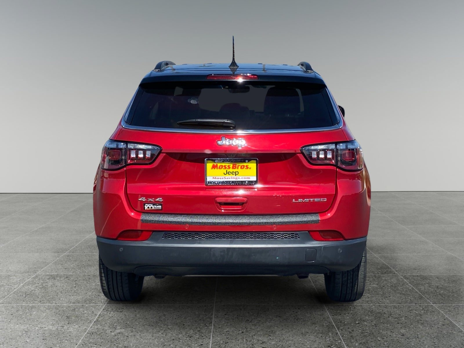 Used 2025 Jeep Compass Limited AWD/4WD image 4