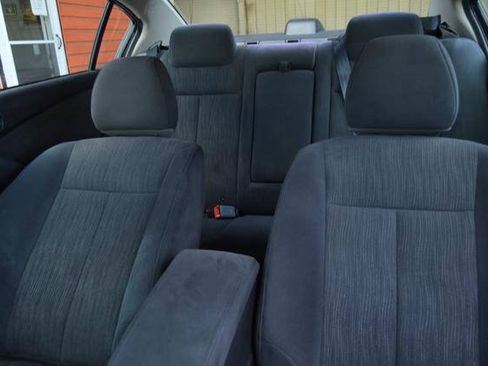 Used 2010 Nissan Altima 2.5 S FWD image 36