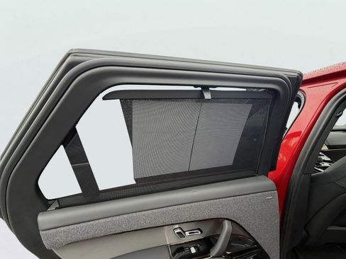 Used 2024 Land Rover Range Rover Sport SE image 31