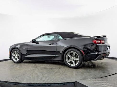 Used 2020 Chevrolet Camaro LT image 31