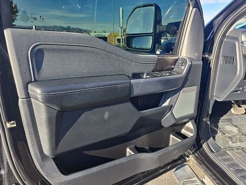 Used 2023 Ford F350 Lariat w/ Sport Appearance Package image 9