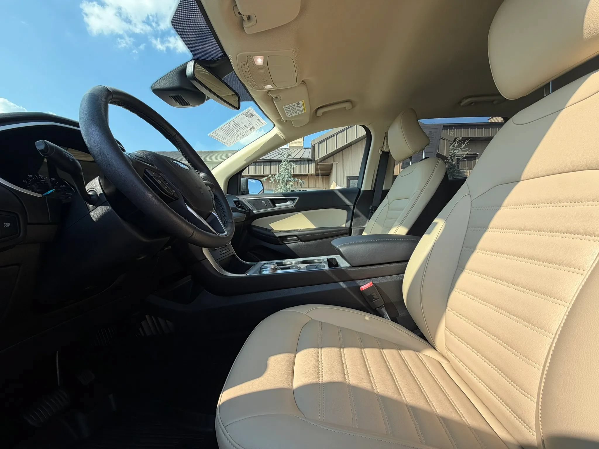 Used 2021 Ford Edge SEL FWD image 19