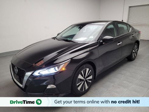 Used 2022 Nissan Altima 2.5 SV image 1