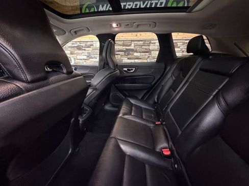 Used 2019 Volvo XC60 T6 Momentum AWD/4WD image 45