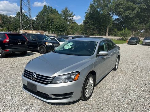 Used 2015 Volkswagen Passat 1.8T Wolfsburg Edition FWD image 1