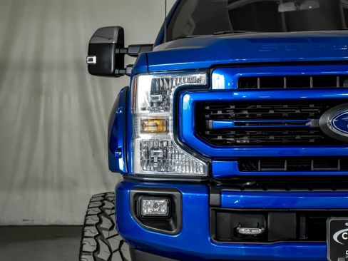 Used 2022 Ford F250 Lariat w/ Chrome Package image 39