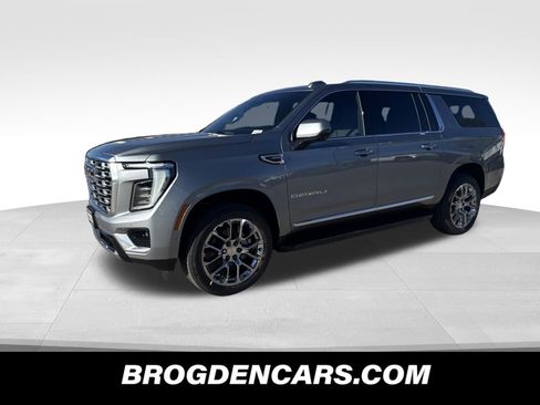 New 2026 GMC Yukon XL Denali image 7