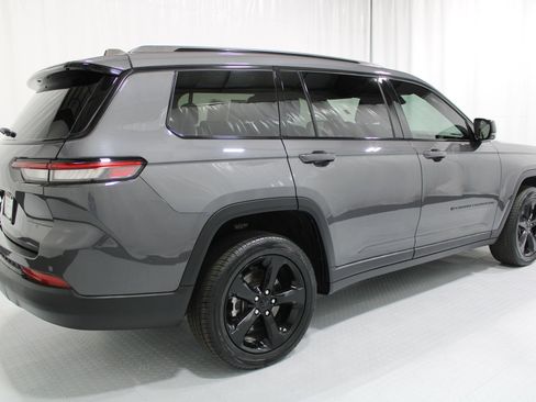 Used 2023 Jeep Grand Cherokee L Laredo AWD/4WD image 6