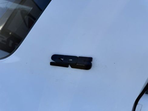 Used 2017 Toyota 4Runner SR5 Premium image 5