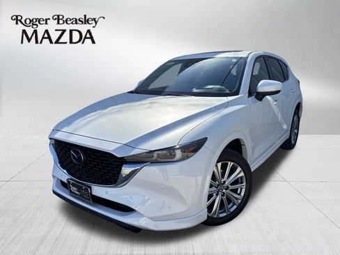 Used 2023 MAZDA CX-5 Signature image 1