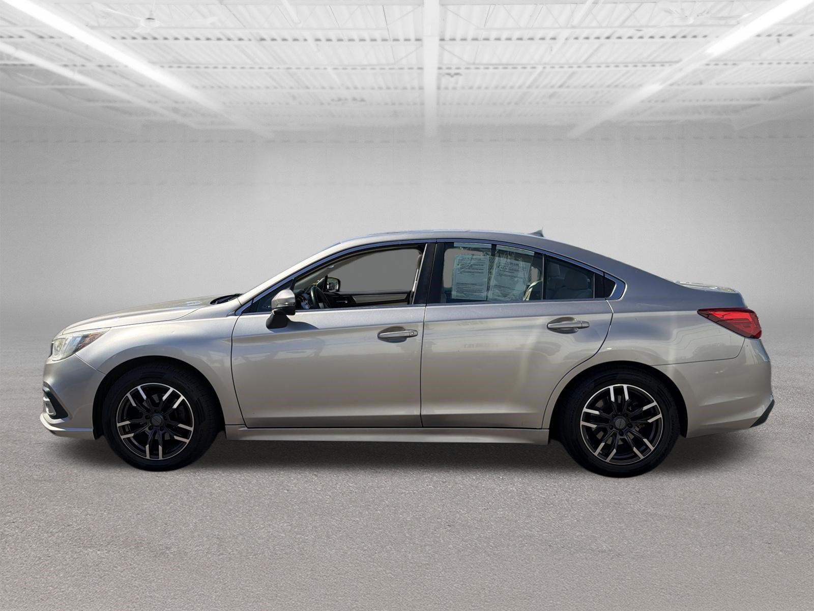Used 2018 Subaru Legacy 2.5i Premium AWD/4WD image 2