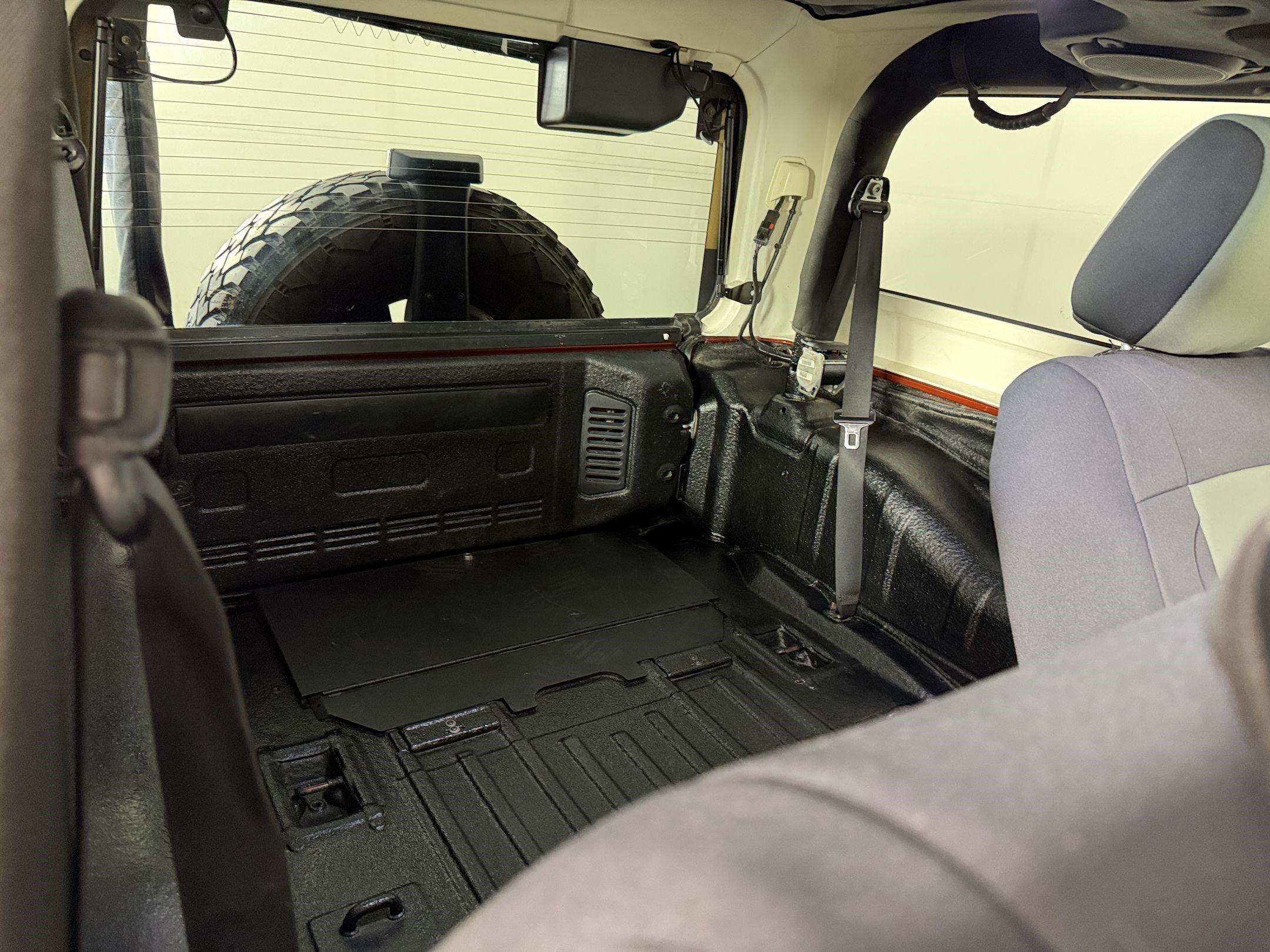 Used 2014 Jeep Wrangler Sport AWD/4WD image 24