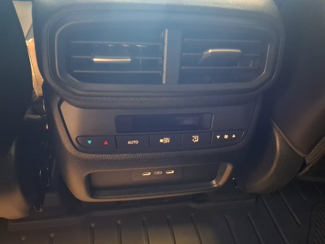 Certified 2024 Honda Pilot Touring image 13