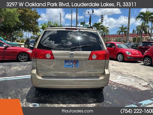 Used 2006 Toyota Sienna FWD image 10