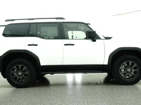 New 2027 Toyota Land Cruiser w/ Premium Package AWD/4WD image 27