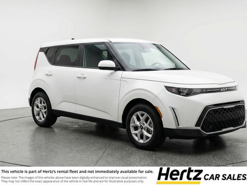 Used 2025 Kia Soul LX w/ LX Technology Package image 1