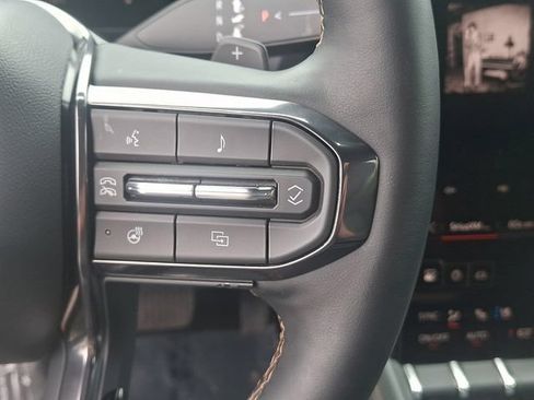 Used 2026 GMC Terrain AT4 w/ Convenience Package III AWD/4WD image 7