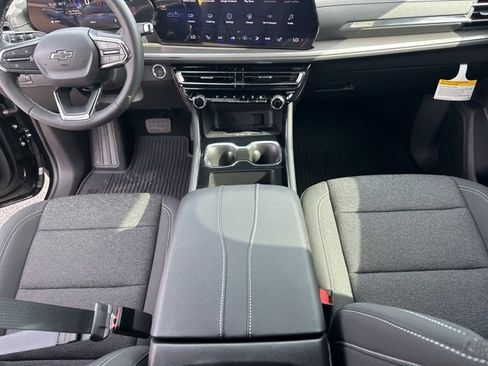 New 2026 Chevrolet Traverse LT w/ Midnight/Sport Edition image 5